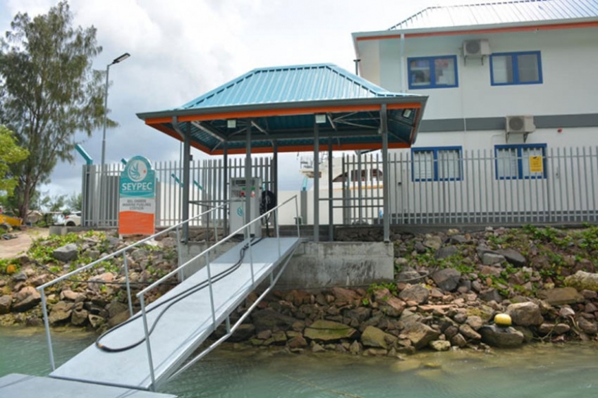 The newly installed fuelling station situated at the Bel Ombre jetty (Photo: Seypec) 